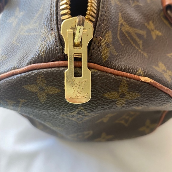 Louis Vuitton Papillon 30 - Picture 9 of 16